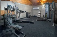 AmericInn by Wyndham Dickinson - Gym