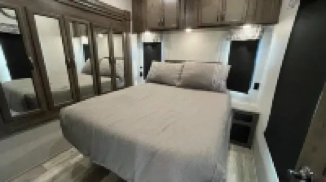 Waterfront Cabin with Amazing Private Fishing Pier and 6 Acres on the bay