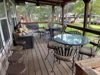 Beachy-Keen Cottage on Lake LBJ; Canoe, Kayaks, Slip, Pets welcome!