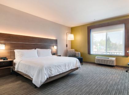 Holiday Inn Express & Suites Banning