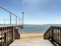 Newly Updated Condo w/ Pool - Steps to Boatslip!
