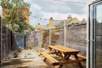 Beautiful 4 bedroom cottage near the beach in Whitstable
