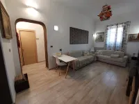 Cozy apartment near the center with garden, pets allowed