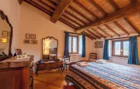 Passerina House: the unknown Umbria.  Old stone farmhouse with a view Hotel a Montegabbione
