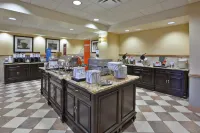 Hampton Inn & Suites Plattsburgh - Frühstück