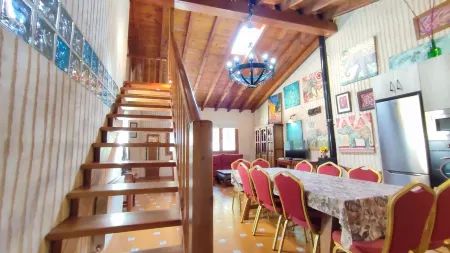 Riópar. Dentro del Parque Natural del Río Mundo. Casa de 5 Dorm 3 Baños. Ideal