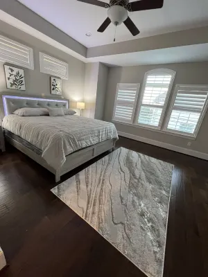 Stunning Three-Story Home in Gated Community – Modern Luxury!! 노스웨스트 휴스턴 호텔