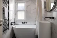 Camellia House, indulge in luxury at our Victorian gem in the heart of Abersoch! Hotels in Abersoch