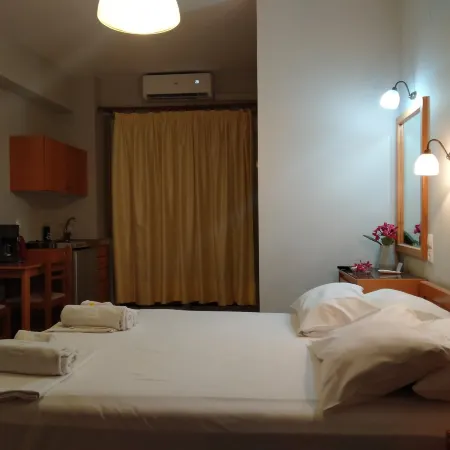 Leonidas Rooms