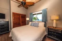 Beautiful Breath-Taking Ocean Views w/ AC, Upscale Furnishing, & Art.