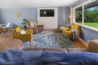 Mayberry Cottage minutes to La Push Beach