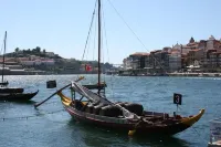 CASA MIRA DOURO marina beach 5mnts on foot caves, Porto bridge 5mnts by car