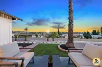 Huge 7Br Estate w/ Pool, Guest House & Game Room!