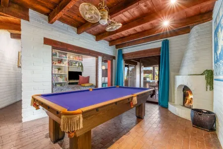 Group Retreat Tucson Foothills Mountain Views Epic