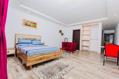 Superb new apartment with jacuzzi in Marcory Hotel a 