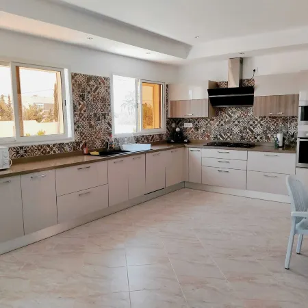 Atypical Villa la reine with swimming pool 5 minutes from the beach!