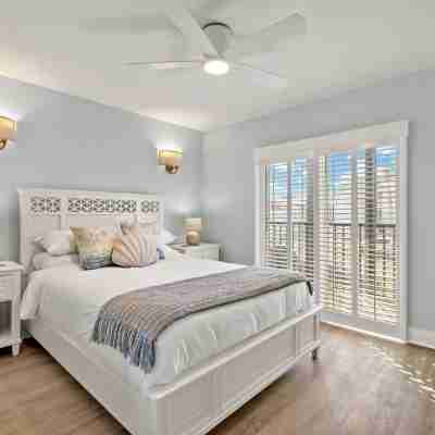 Step into serenity at Sunset South Sanibel, newly renovated 3 BR Island Retreat Rooms