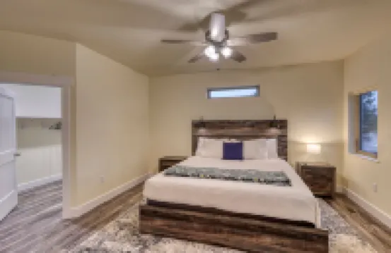 Black Hills Retreat-hardrocker Haven Hotels in Mount Rushmore UT