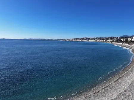 Villa with swimming pool, very quiet, near Cannes/Juans les pins