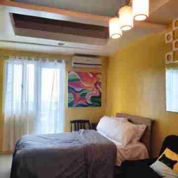 Skyview Home @ The Grass Residences Condominium Rooms