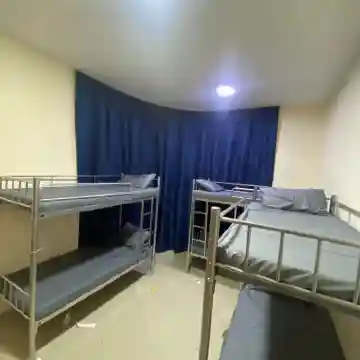 Spacious 3bhk Appartment with huge balcony 5min to metro , heart of the city! Rooms