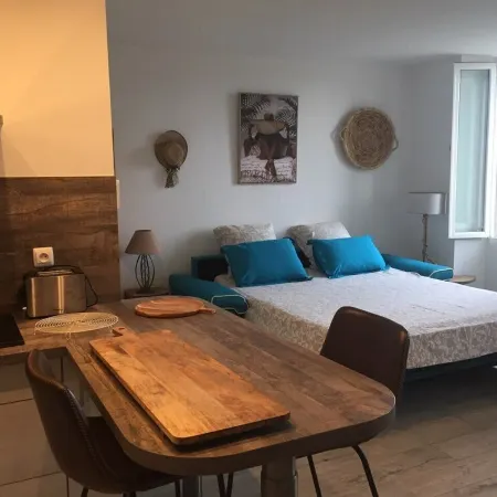 Loft Charmant Dans les Quartiers Provençaux de Cogolin