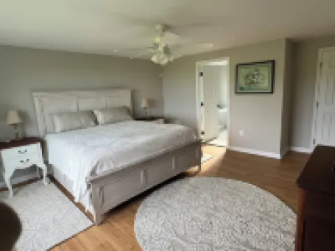 Charming 4-bedroom House on beautiful farm in Clear Brook with lovely views