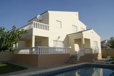 CHALET PASEO Các khách sạn gần Cala del Pinar