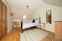 Charming cottage in lovely Glendale, Isle of Skye. 2 bed, 2 ensuite Hôtels à proximité de : Coral Beach