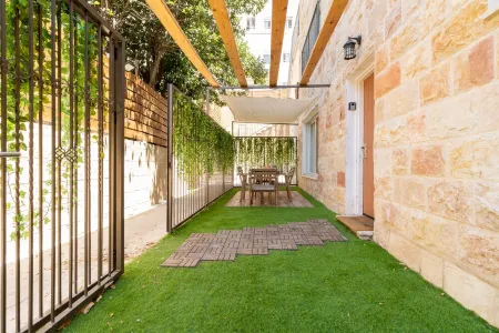 Heart of Geula T3 Apartment