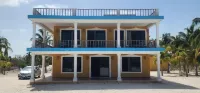 Ocean Front, Accessible, 3-bdrm Home! Hotels in Celestún