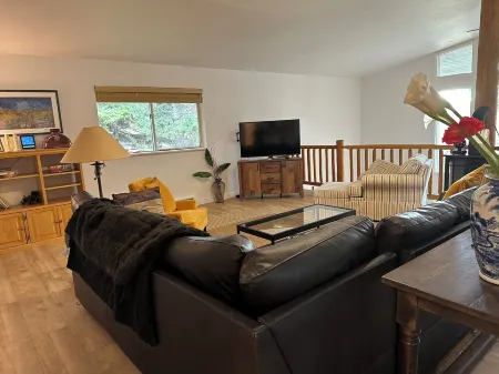 Whitefish River Front Property. 30 Day Minimum