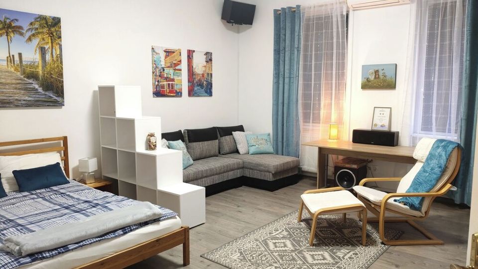 Charming 1-bedroom apartment with AC, WiFi in gorgeous Szeged