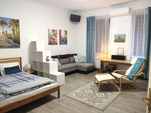 Charming 1-bedroom apartment with AC, WiFi in gorgeous Szeged
