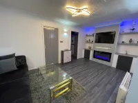 Newly Refurbished Modern 2 Bedroom Flat Hotel di Felixstowe