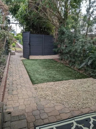 Venice beach home with huge fenced yard, hot tub, safe, quiet, parking Отели рядом с достопримечательностью «Маскл Бич»