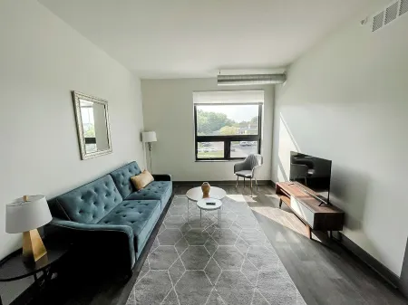 Sleepover: Dashing 1BD/1BA - Des Moines