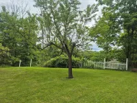 Charming 4-bedroom home with AC and WiFi close to downtown historic Honesdale