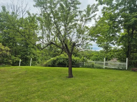 Charming 4-bedroom home with AC and WiFi close to downtown historic Honesdale Hotels in Honesdale