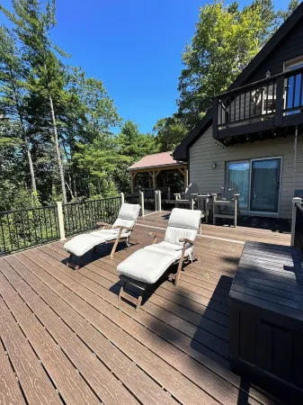 Charming Cabin Near Boone - Picturesque Views - NEW Hot Tub & Hiking Trails