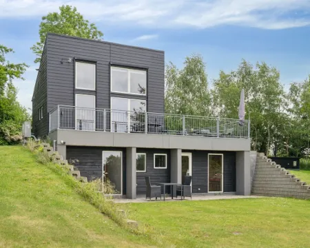 "Harka" - 100m to the Fjord Hotels in Roskilde