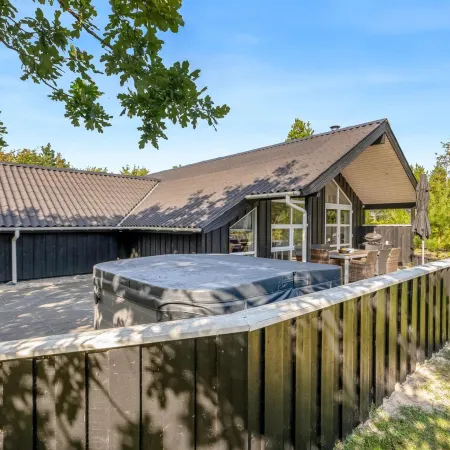 "Roska" - 1.3km from the Sea