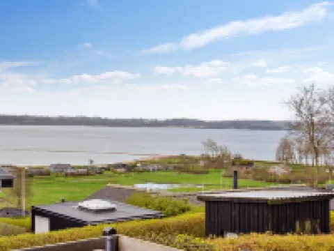 "Anu" - 400m from the Sea