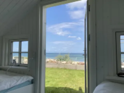 "Ofrath" - 5m from the Sea