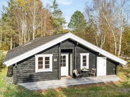 "Tanas" - 2km from the Sea Отели в г. Albaek