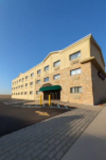 Floral Park Motor Lodge Hotels near Belmont Park