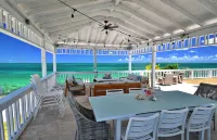 Private Oceanfront, Beach, Hottub and Dock, central location Hotels in Marsh Harbour