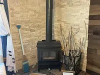 Cozy cottage with natural fire place! Hotels in Huron County