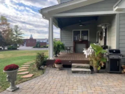 A Room Off Broadway, a prime downtown hideaway