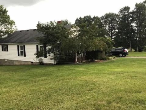 Farmhouse Cottage local Horse farms, Distilleries, Winery Tours, walking trails. Hotels in Woodford County